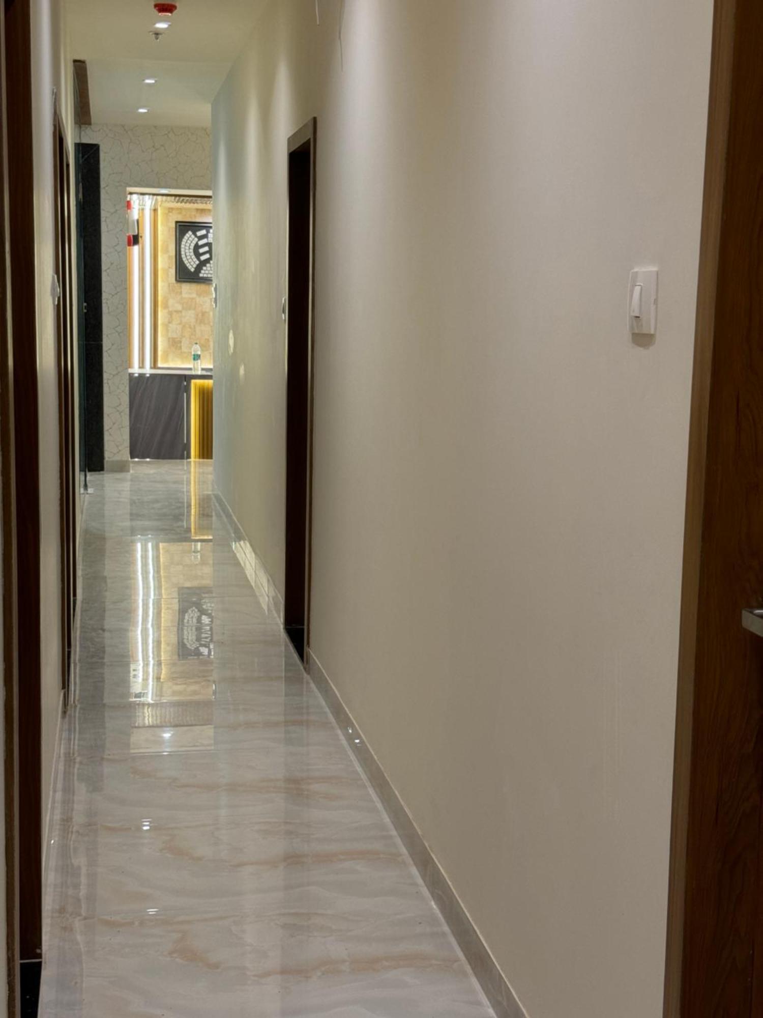 Hotel Bellamont Mumbai Exterior photo