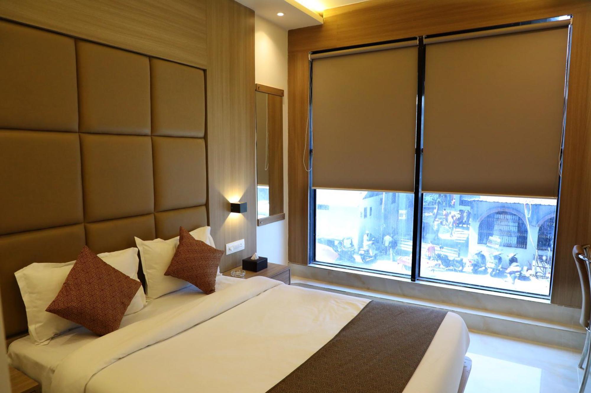 Hotel Bellamont Mumbai Exterior photo