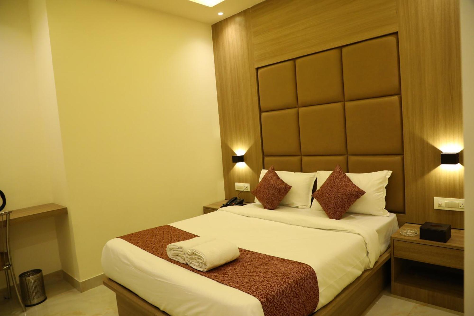 Hotel Bellamont Mumbai Exterior photo