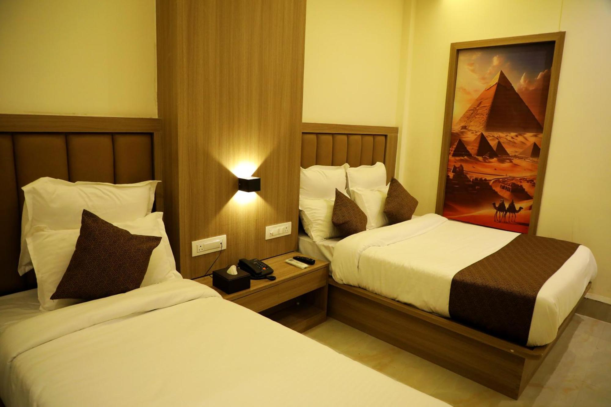 Hotel Bellamont Mumbai Exterior photo